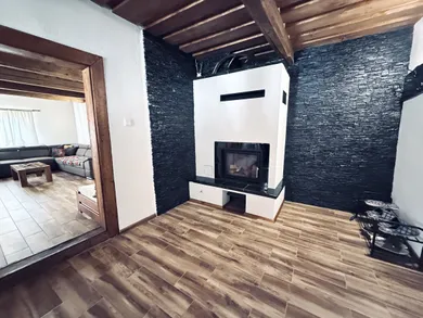 Na predaj 3-izbový rekreačný dom, 273 m², Šumiac