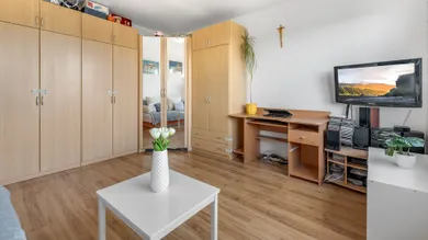 Na predaj 1-izbový byt, 35 m², Bratislava-Nové Mesto, Račianska