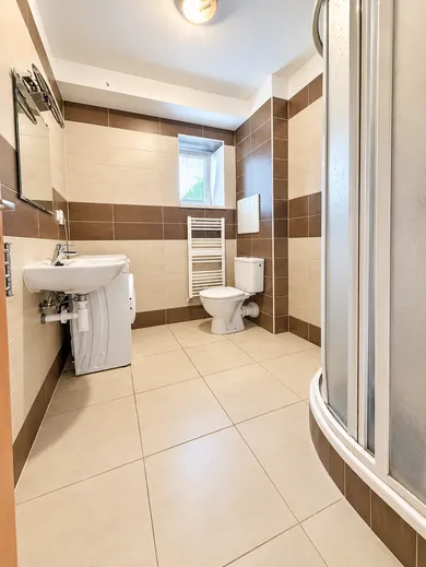 Na predaj 1-izbový byt, 27 m², Bratislava-Petržalka, Andrusovova