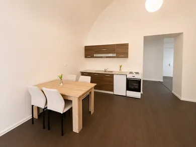 Byty na prenájom 3-izbový, Liptovský Mikuláš · €615