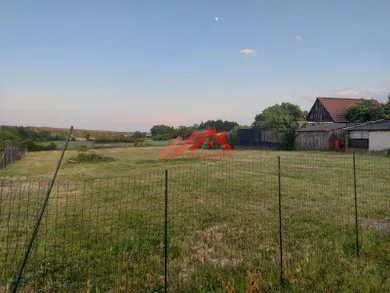 Na predaj pozemok, 213 m², Dubová, Sokolská
