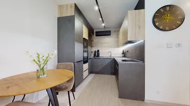 Na predaj 2-izbový byt, 54 m², Bratislava-Petržalka