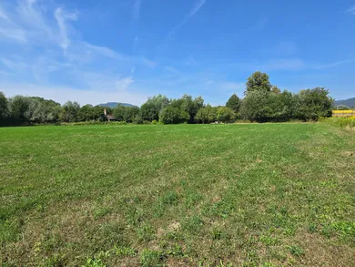 Na predaj pozemok, Varín, Priemyselná