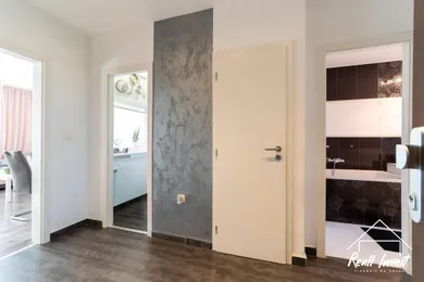 Na predaj 3-izbový byt, 64 m², Sereď, Dolnomajerská