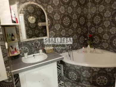 Na predaj 3-izbový byt, 83 m², Levice, Perecka