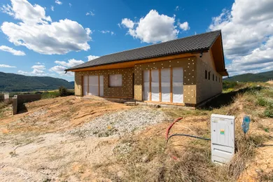 Na predaj 4-izbový dom, 356 m², Rožňava, Pod Gombášom