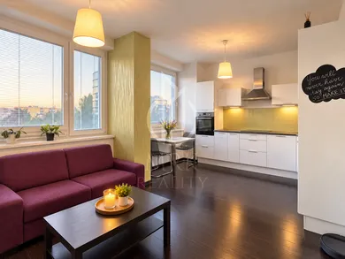Na predaj 1-izbový byt, 41 m², Bratislava-Petržalka, Záporožská