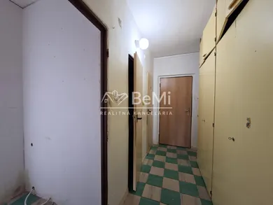 Na predaj 3-izbový byt, 64 m², Banská Štiavnica, Mierová