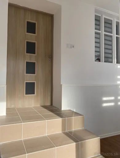 Na predaj 1-izbový dom, 100 m², Kovalov