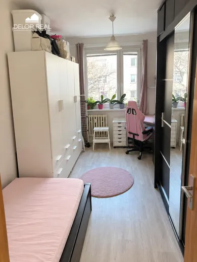 Na predaj 4-izbový byt, 81 m², Bratislava-Dúbravka, Gallayova