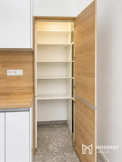 Na predaj 3-izbový byt, 83 m², Žilina, Tulská