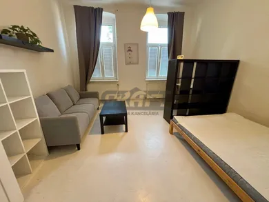 Na prenájom byt v Bratislava-Staré Mesto · €700 · Čiastočná rekonštrukcia