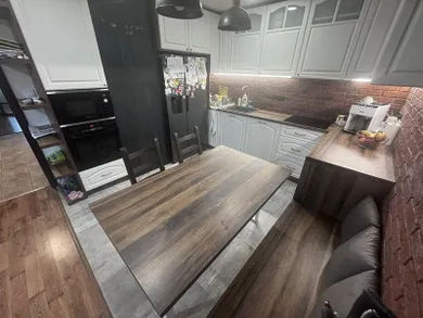 Na predaj 4-izbový byt, 90 m², Bratislava-Vajnory, Rybničná