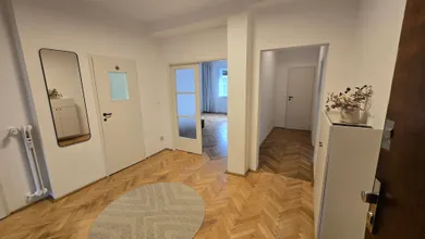 Na predaj 2-izbový byt, 75 m², Bratislava-Staré Mesto, Panenská