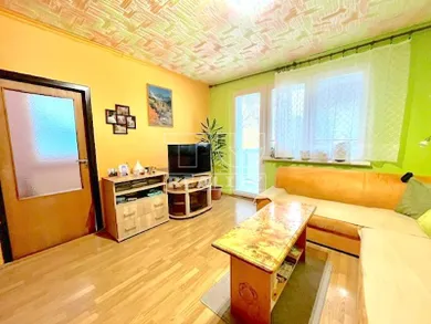Na prenájom 3-izbový byt, 60 m², Dubnica nad Váhom