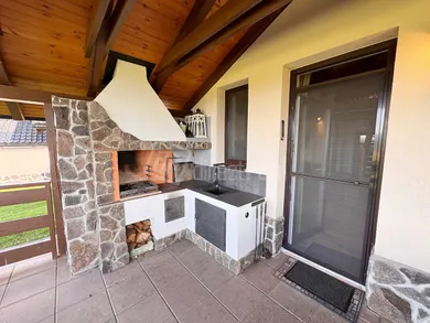 Na predaj rekreačný dom, 161 m², Svätý Kríž