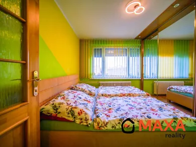 Na predaj 3-izbový byt, 82 m², Prievidza