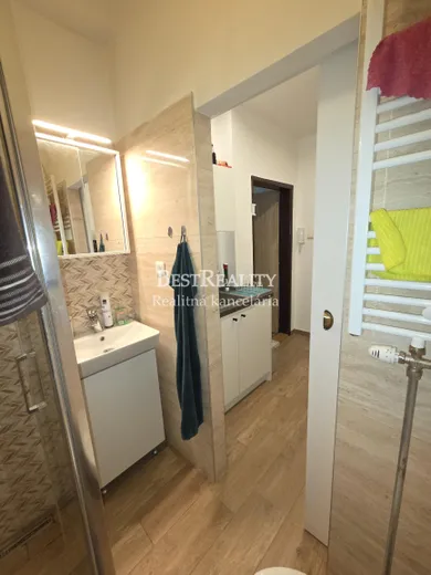 Na prenájom 1-izbový byt, 22 m², Bratislava-Staré Mesto