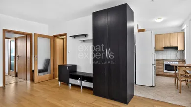 Na prenájom 2-izbový byt, 51 m², Bratislava-Devínska Nová Ves