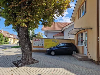 Komerčné priestory na prenájom, Senec · €690
