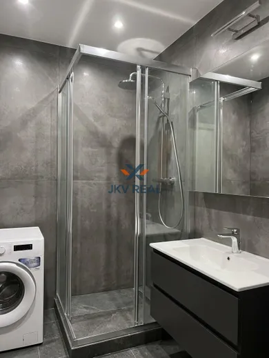 Na predaj 3-izbový byt, 65 m², Nová Baňa