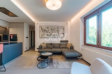 Na prenájom 3-izbový byt, 65 m², Bratislava-Staré Mesto, Justičná