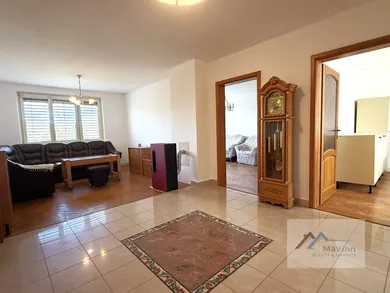 Na prenájom 3-izbový byt, 73 m², Prievidza, Traťová