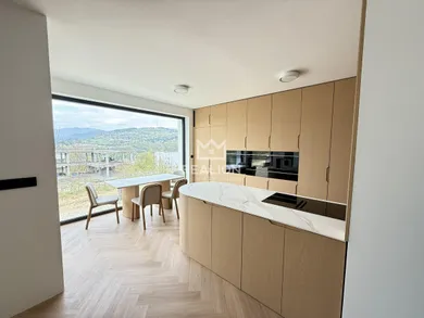 Na predaj dom v Banská Bystrica · €899 900 · Novostavba