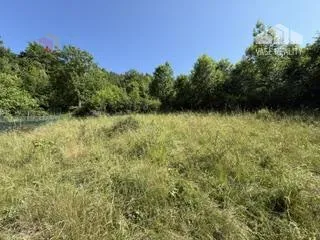 Na predaj pozemok, 709 m², Zliechov