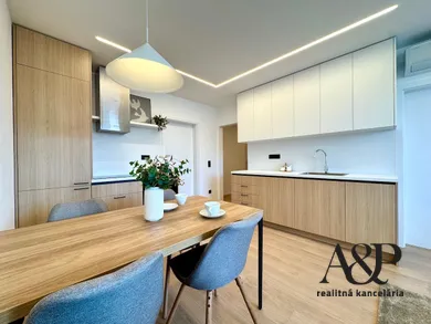 Byty na predaj 4-izbový, Senica · €169 000