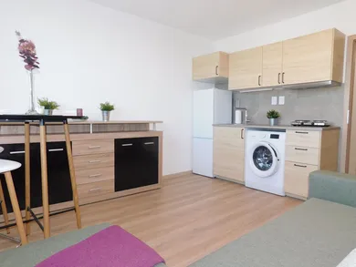 Eladó lakások, 1-szobás, Nové Zámky · €78 000