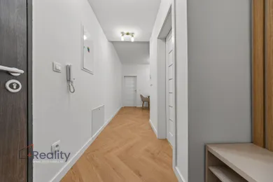 Na prenájom 2-izbový byt, 60 m², Padáň