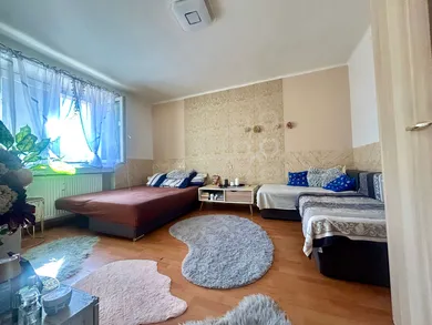 Na predaj 1-izbový byt, 35 m², Dubnica nad Váhom, Bratislavská