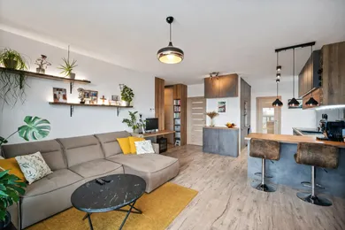 Na prenájom 2-izbový byt, 55 m², Bratislava-Nové Mesto, Vajnorská