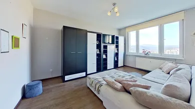 Na predaj 3-izbový byt, 65 m², Košice-Dargovských hrdinov, Postupimská