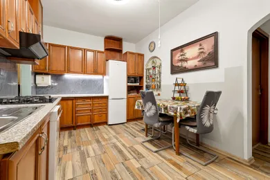 Byty na predaj 4-izbový, Bratislava-Petržalka · €234 900