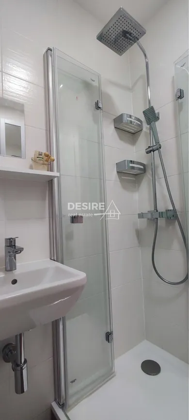 Na prenájom 1-izbový byt, 38 m², Nitra, Alexyho
