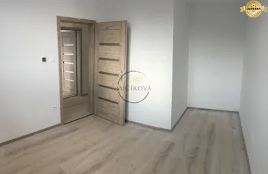 Na predaj 3-izbový byt, 77 m², Tomášikovo
