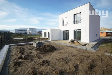 Na predaj 4-izbový dom, 122 m², Martin, Tomčany