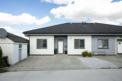 Na predaj dom, 109 m², Malinovo, Broskyňová