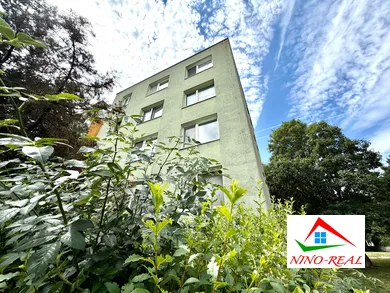 Apartments for sale, 3-room in Bratislava-Dúbravka · €219,900