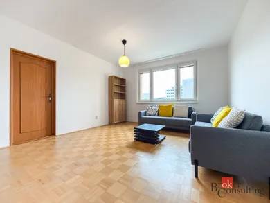 Na prenájom 4-izbový byt, 82 m², Bratislava-Petržalka, Černyševského