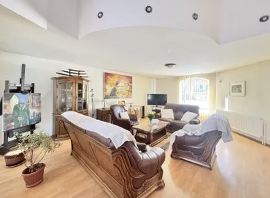 Na predaj 6-izbový dom, 653 m², Dunajská Streda, Rad Pókatelek