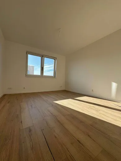 Na predaj 3-izbový byt, 85 m², Senica, Štefana Pilárika