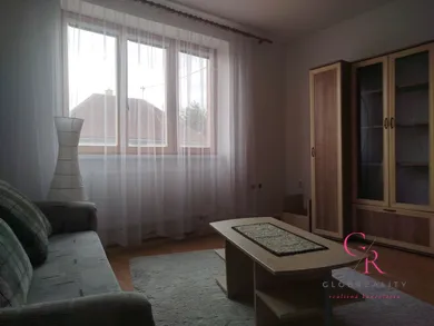 Na predaj 4-izbový dom, 505 m², Tupá