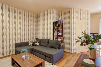 Na prenájom 2-izbový byt, 53 m², Bratislava-Petržalka, Šustekova