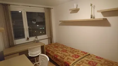 Byty na prenájom 3-izbový, Trnava · €150