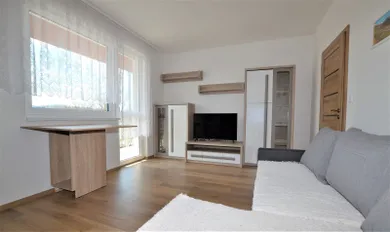 Na prenájom 2-izbový byt, 72 m², Poprad, 29. augusta