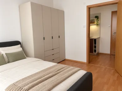 Na prenájom 2-izbový byt, 42 m², Žilina