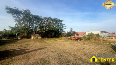 Na predaj pozemok, Dulovce